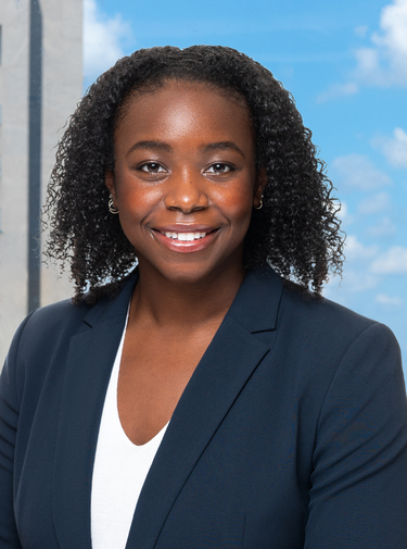 Headshot of Civil Litigation Attorney Nia E. White with McCandlish Holton in Richmond, Virginia